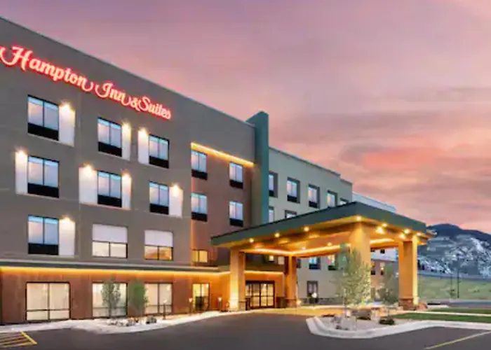 Hampton & Cody, Wy 3*