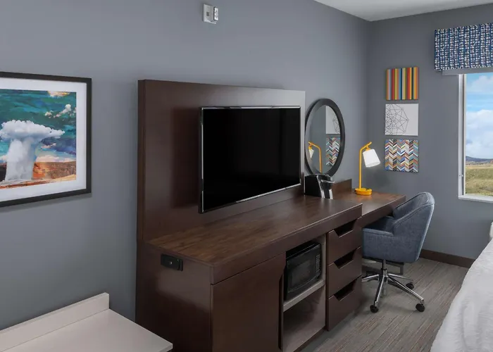 Hampton & Cody, Wy Hotel 3*