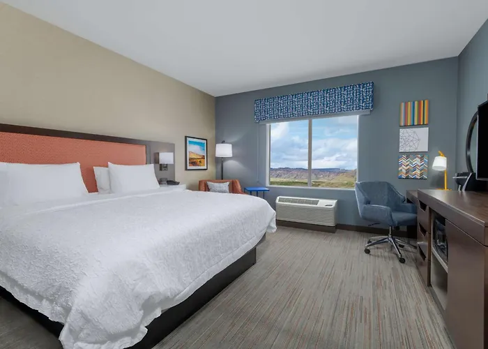 Hampton & Cody, Wy Hotel 3*