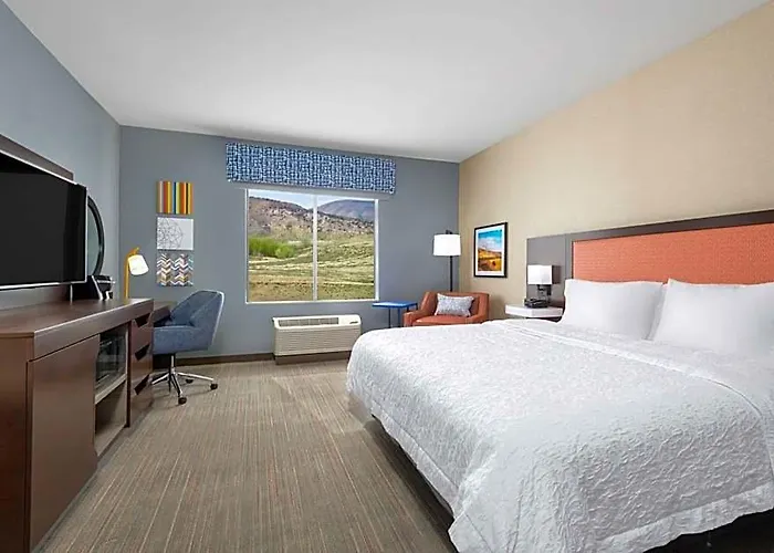 Hampton & Cody, Wy Hotel 3*
