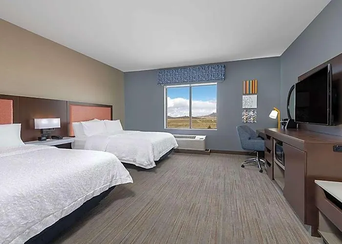 Hampton & Cody, Wy Hotel